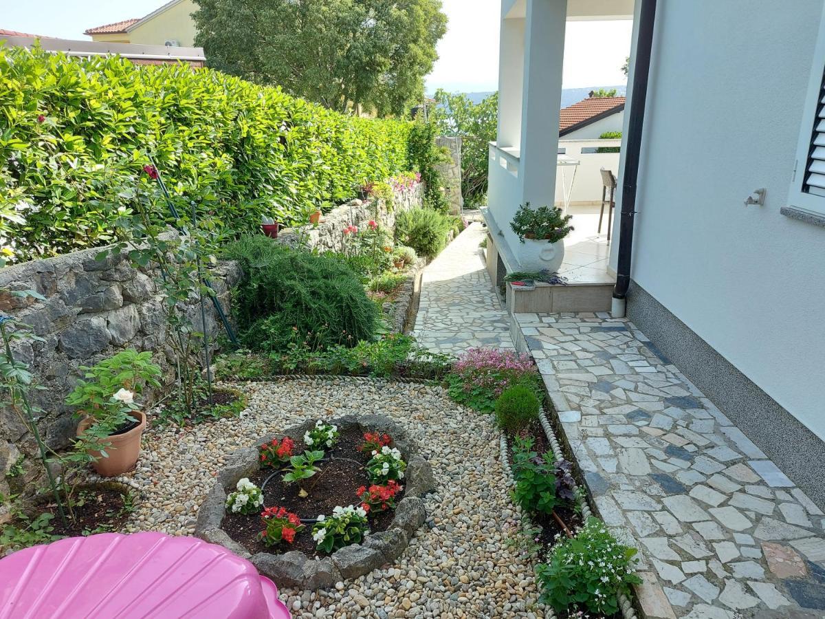 Vila Kraljica Malinska Exteriér fotografie