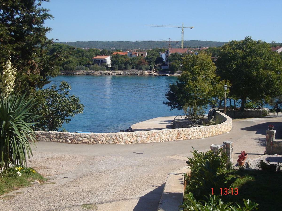 Vila Kraljica Malinska Exteriér fotografie